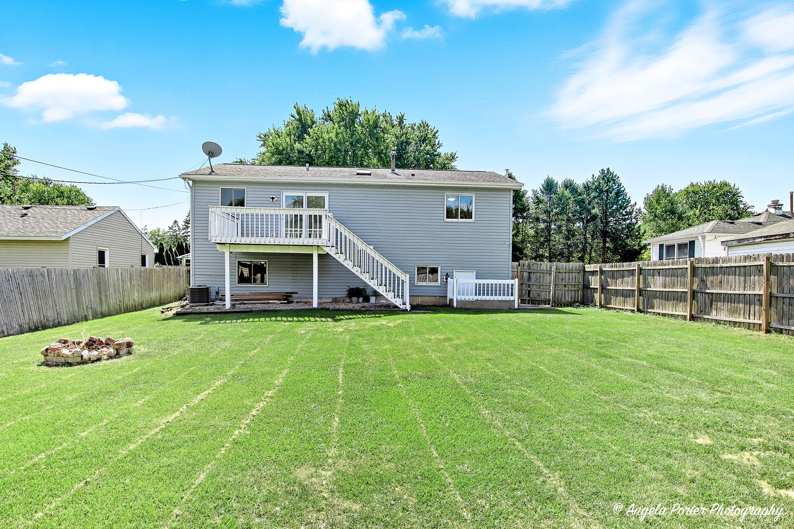 8712 Ramble Road, Wonder Lake, IL 60097