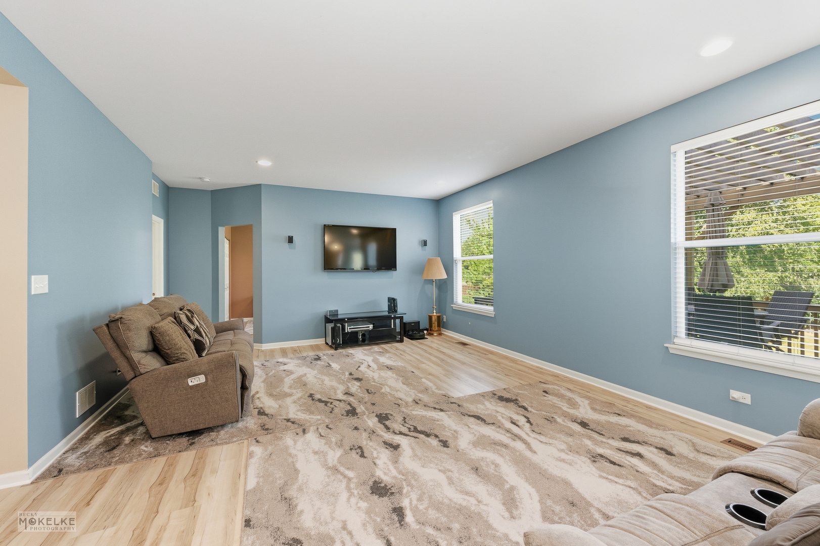 621 Mansfield Way, Oswego, IL 60543