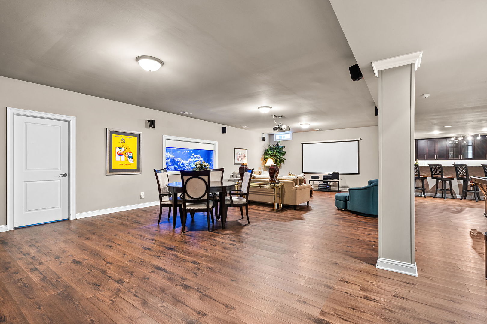 1106 Kensington Court, Schererville, IN 46375