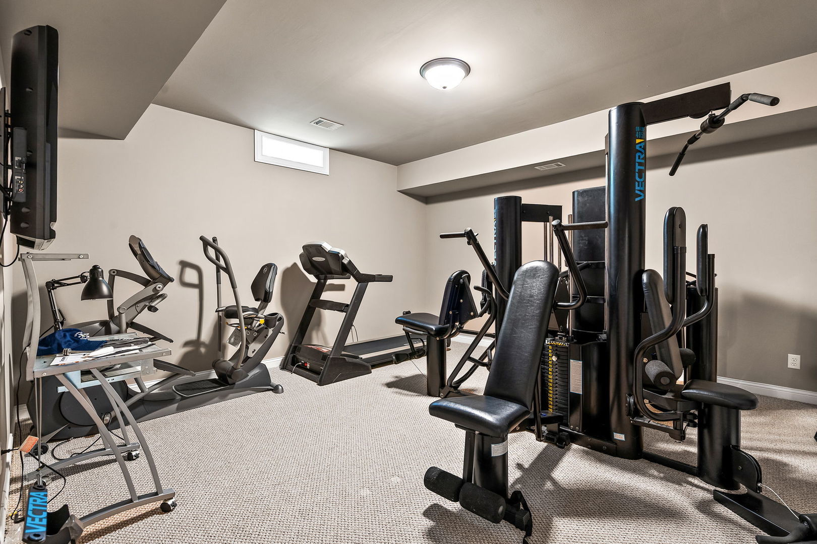 1106 Kensington Court, Schererville, IN 46375