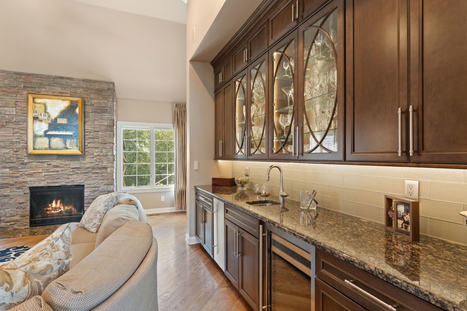 1106 Kensington Court, Schererville, IN 46375