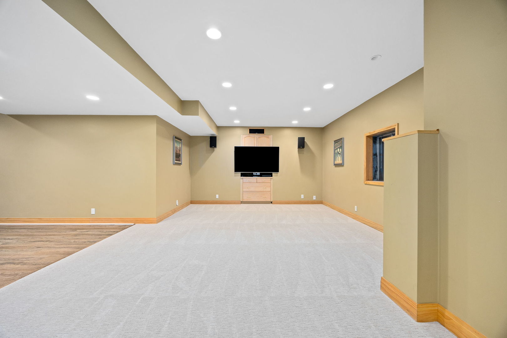 912 Middleton Avenue, Lisle, IL 60532