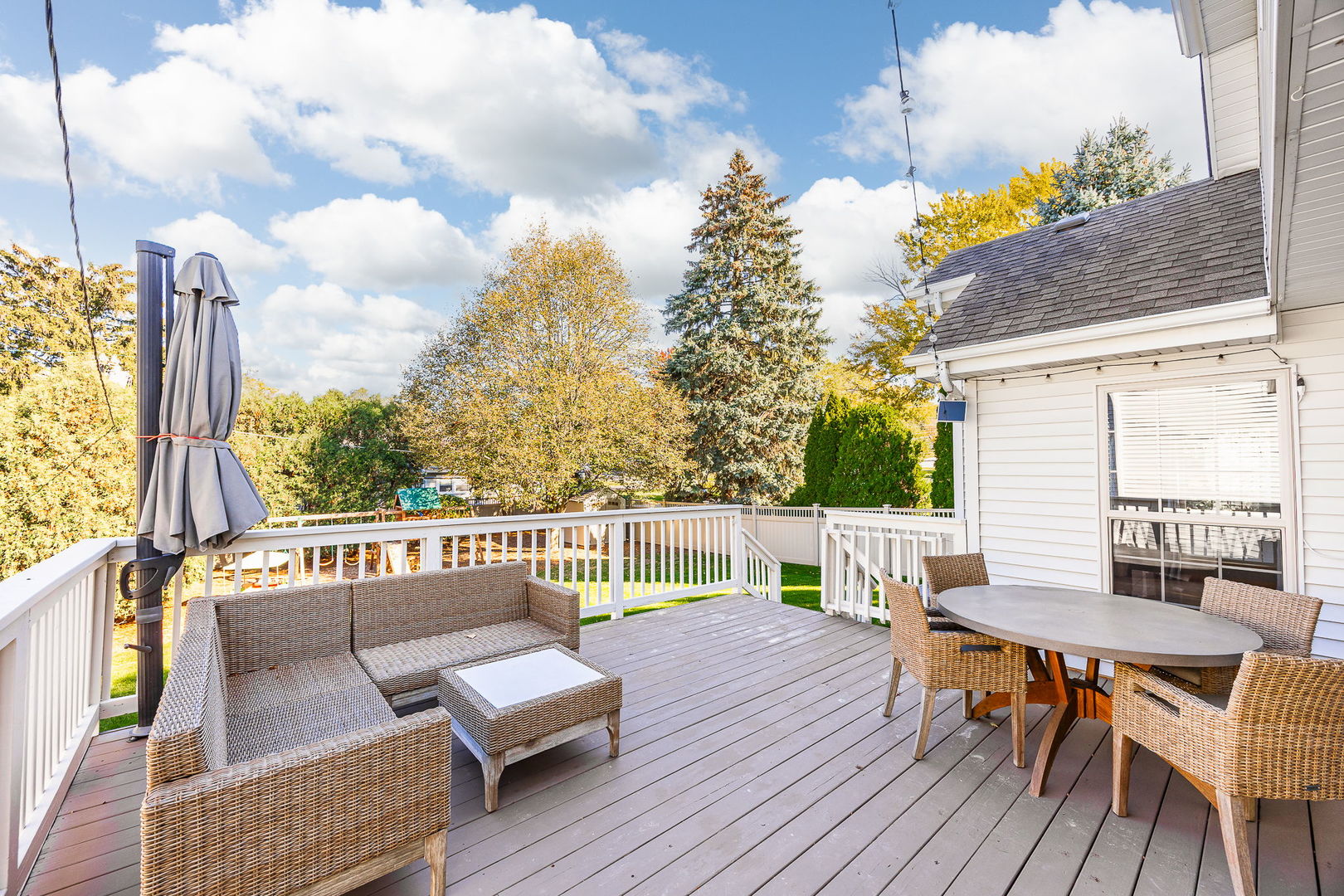 912 Middleton Avenue, Lisle, IL 60532