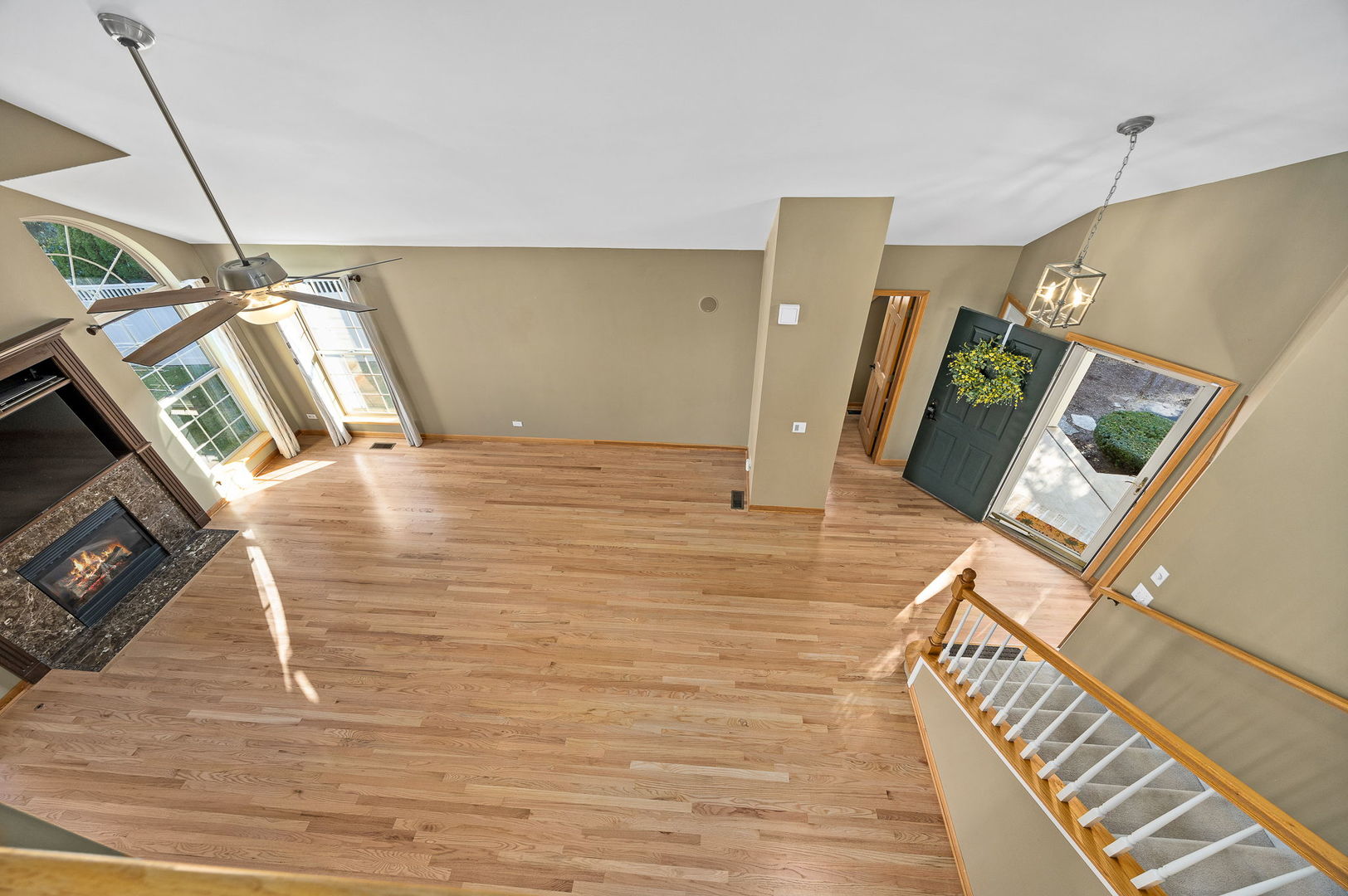 912 Middleton Avenue, Lisle, IL 60532