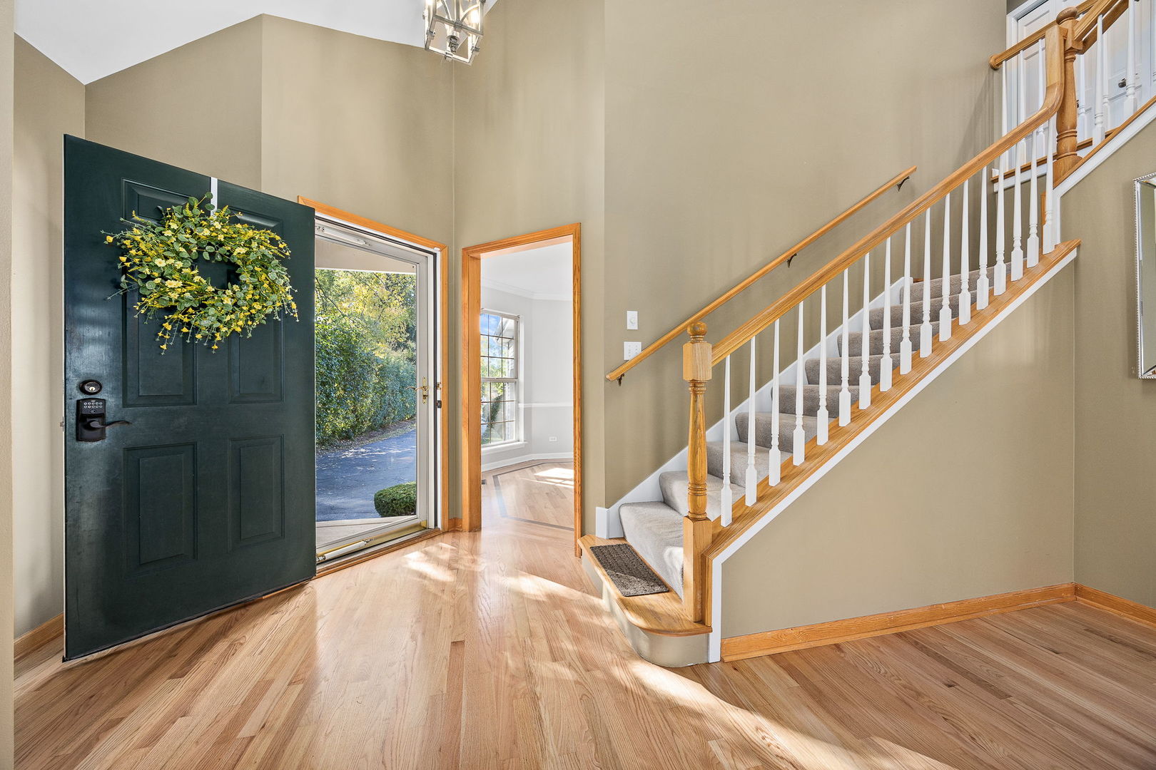 912 Middleton Avenue, Lisle, IL 60532