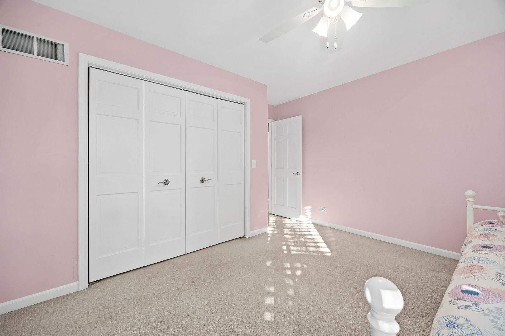 912 Middleton Avenue, Lisle, IL 60532