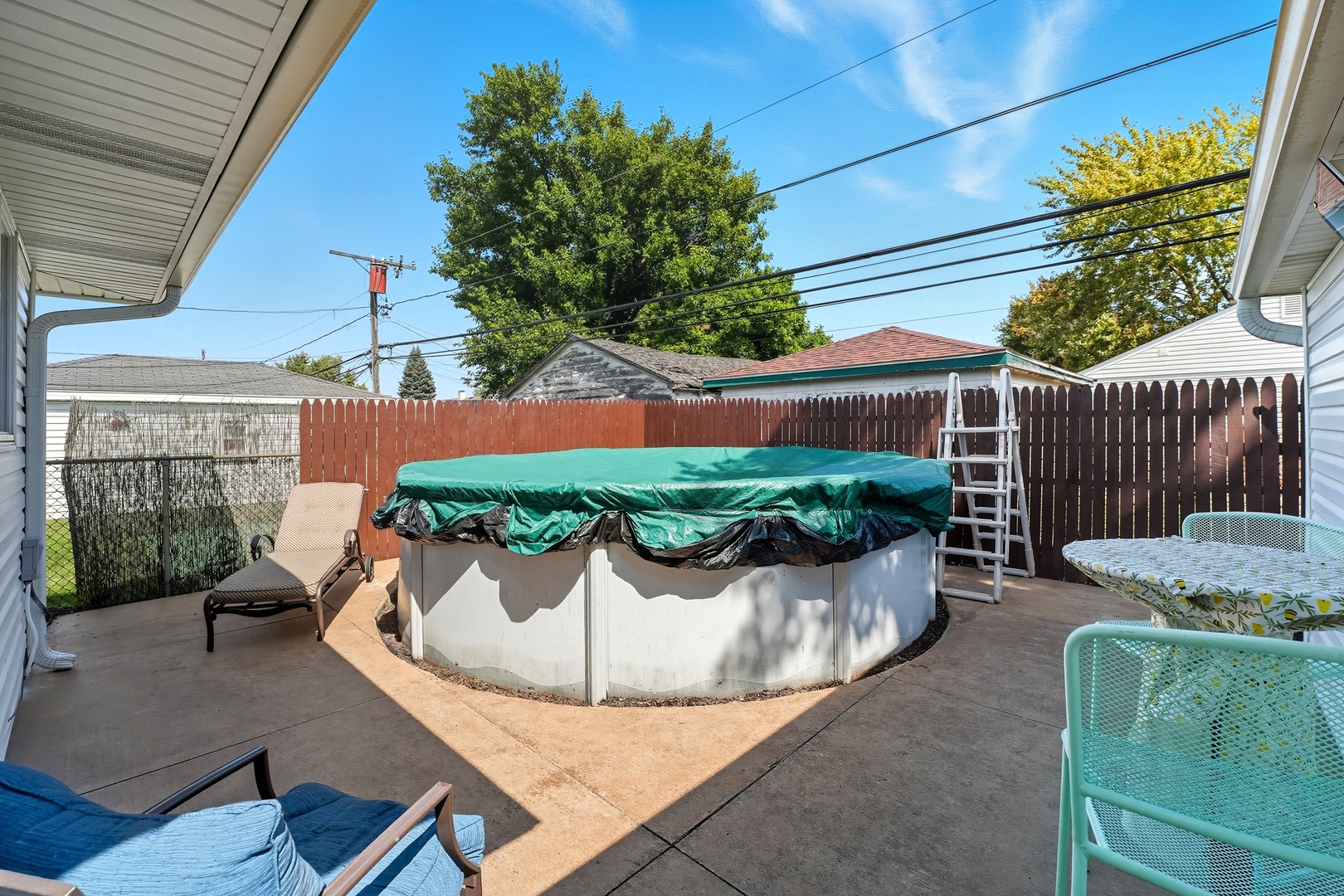 8755 S Corcoran Road, Hometown, IL 60456