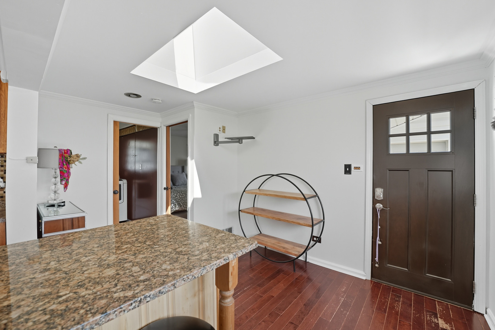 8755 S Corcoran Road, Hometown, IL 60456