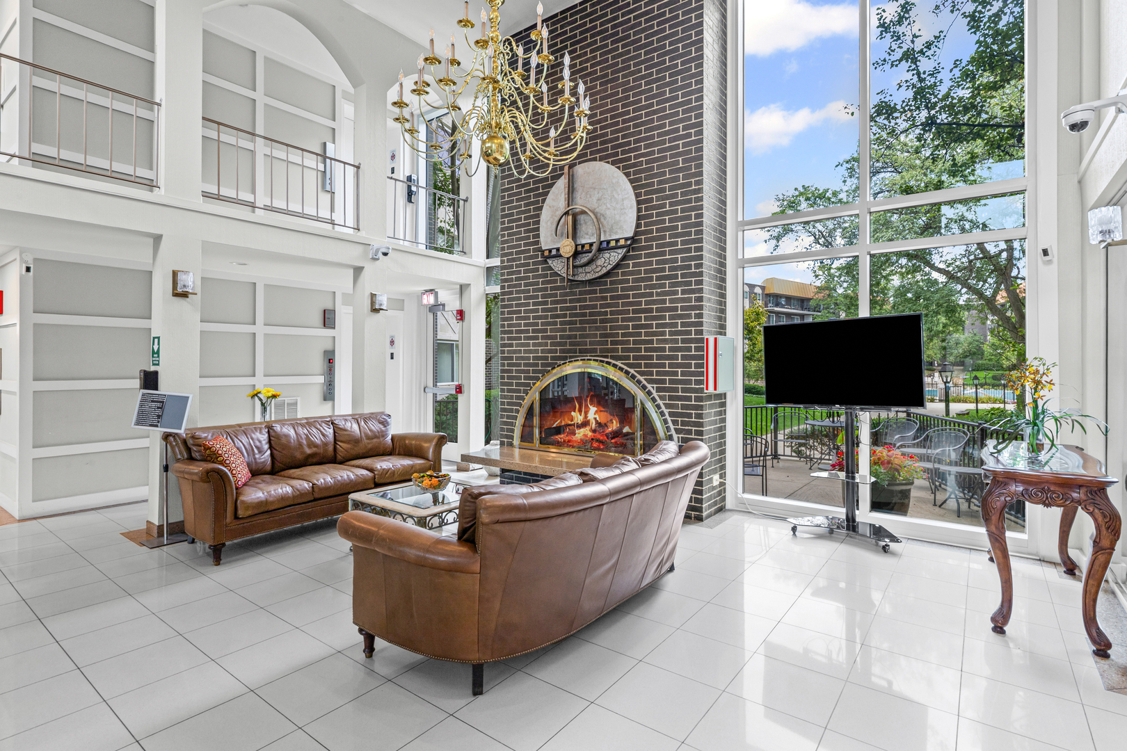 9529 Bronx Avenue #102, Skokie, IL 60077