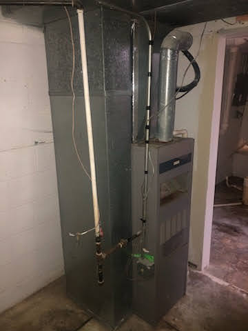 4001 ROBERTS Road #1, Island Lake, IL 60042