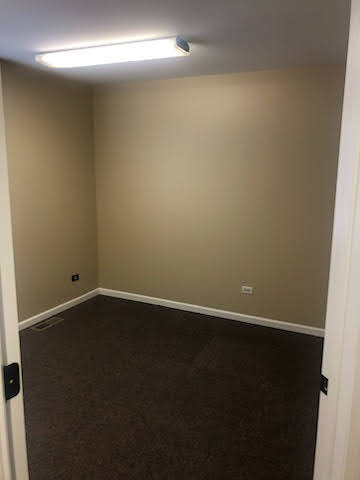 4001 ROBERTS Road #1, Island Lake, IL 60042