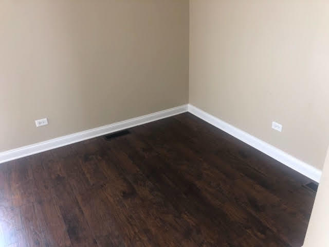 4001 ROBERTS Road #1, Island Lake, IL 60042