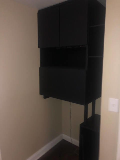 4001 ROBERTS Road #1, Island Lake, IL 60042