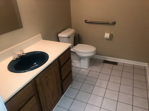 4001 ROBERTS Road #1, Island Lake, IL 60042