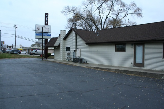 4001 ROBERTS Road #1, Island Lake, IL 60042