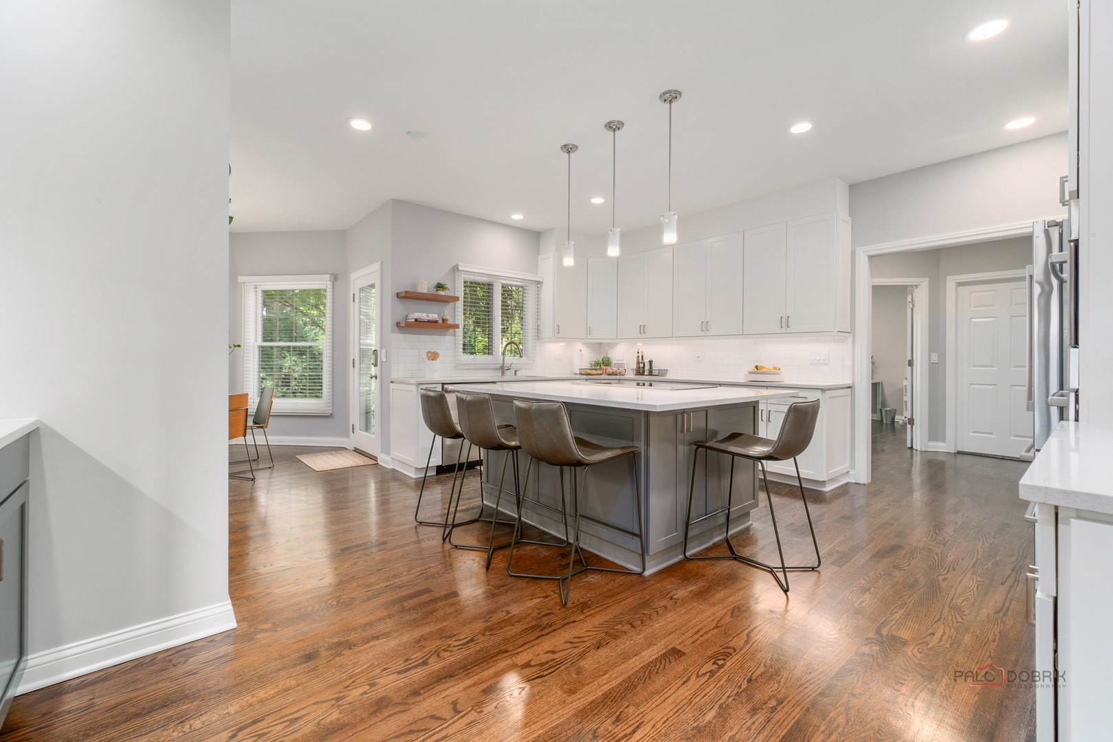 1607 Mulberry Drive, Libertyville, IL 60048