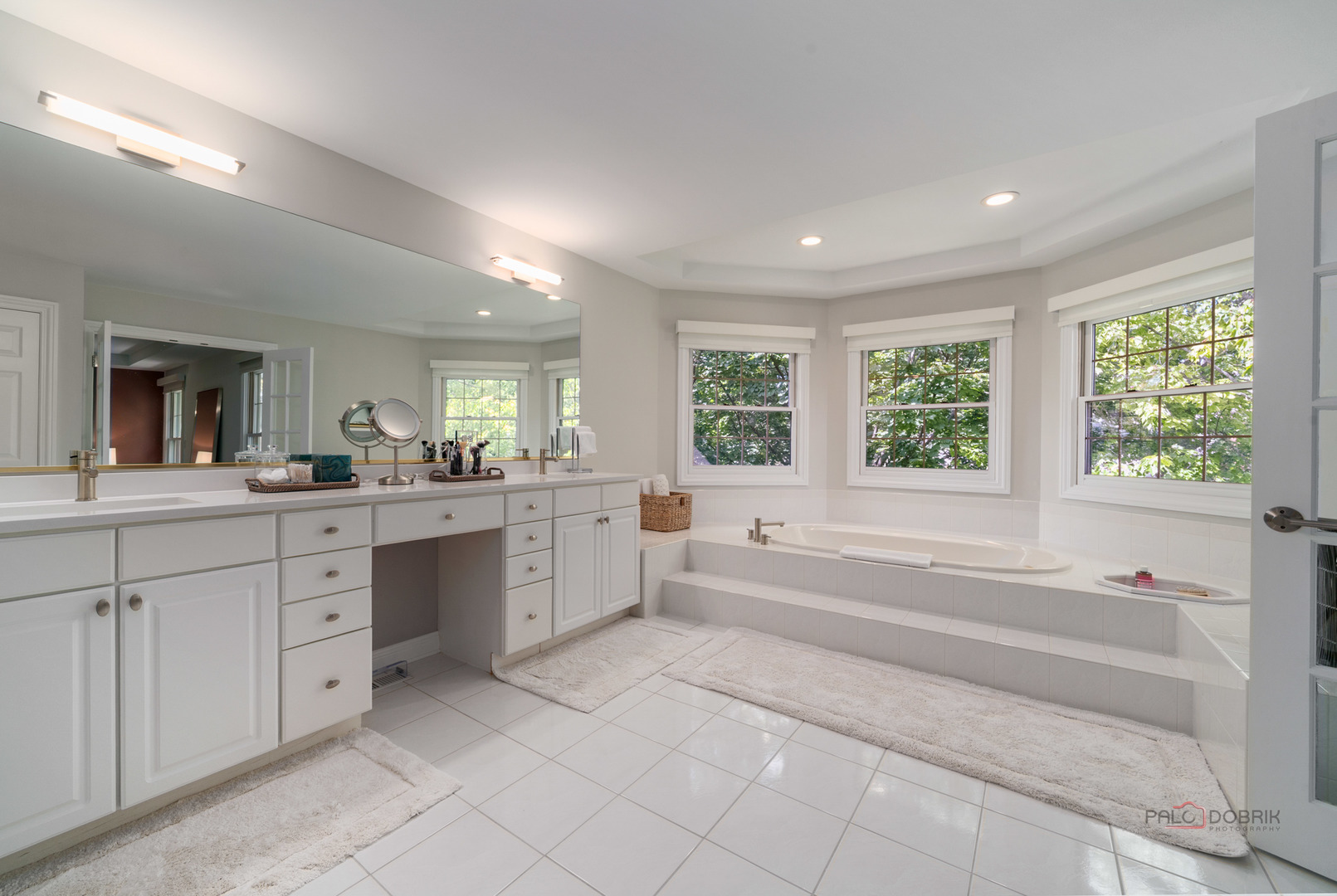 1607 Mulberry Drive, Libertyville, IL 60048