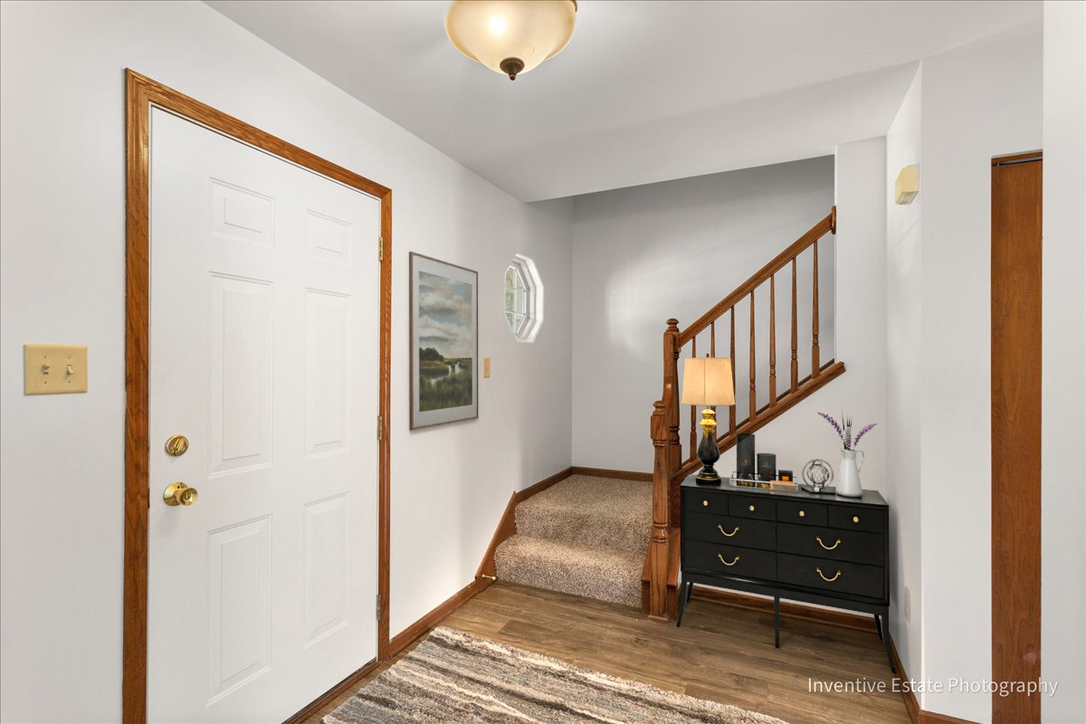 26201 W Winding Oak Court, Channahon, IL 60410