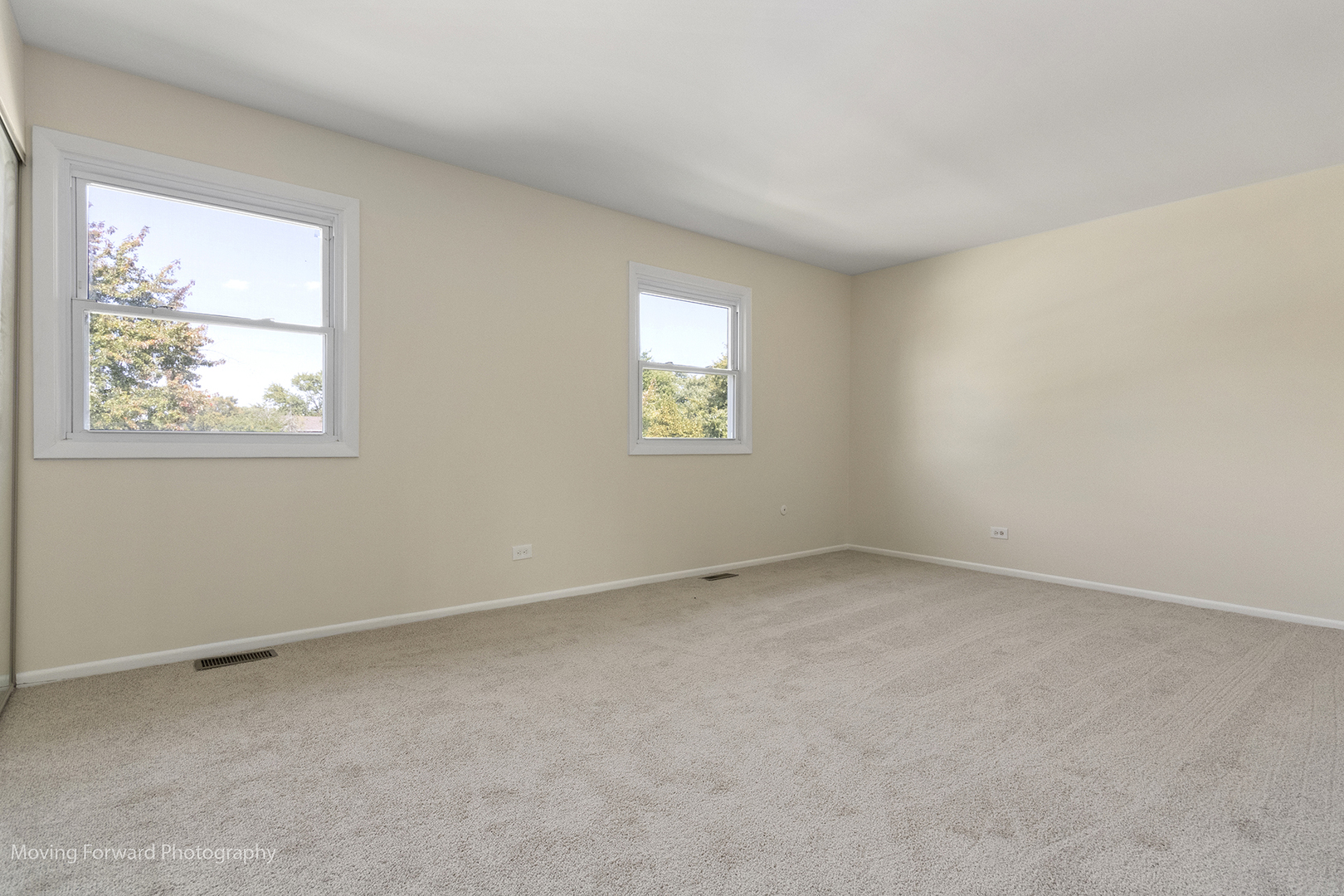 25 W Wrightwood Avenue, Glendale Heights, IL 60139