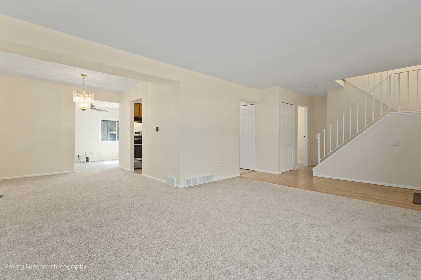 25 W Wrightwood Avenue, Glendale Heights, IL 60139