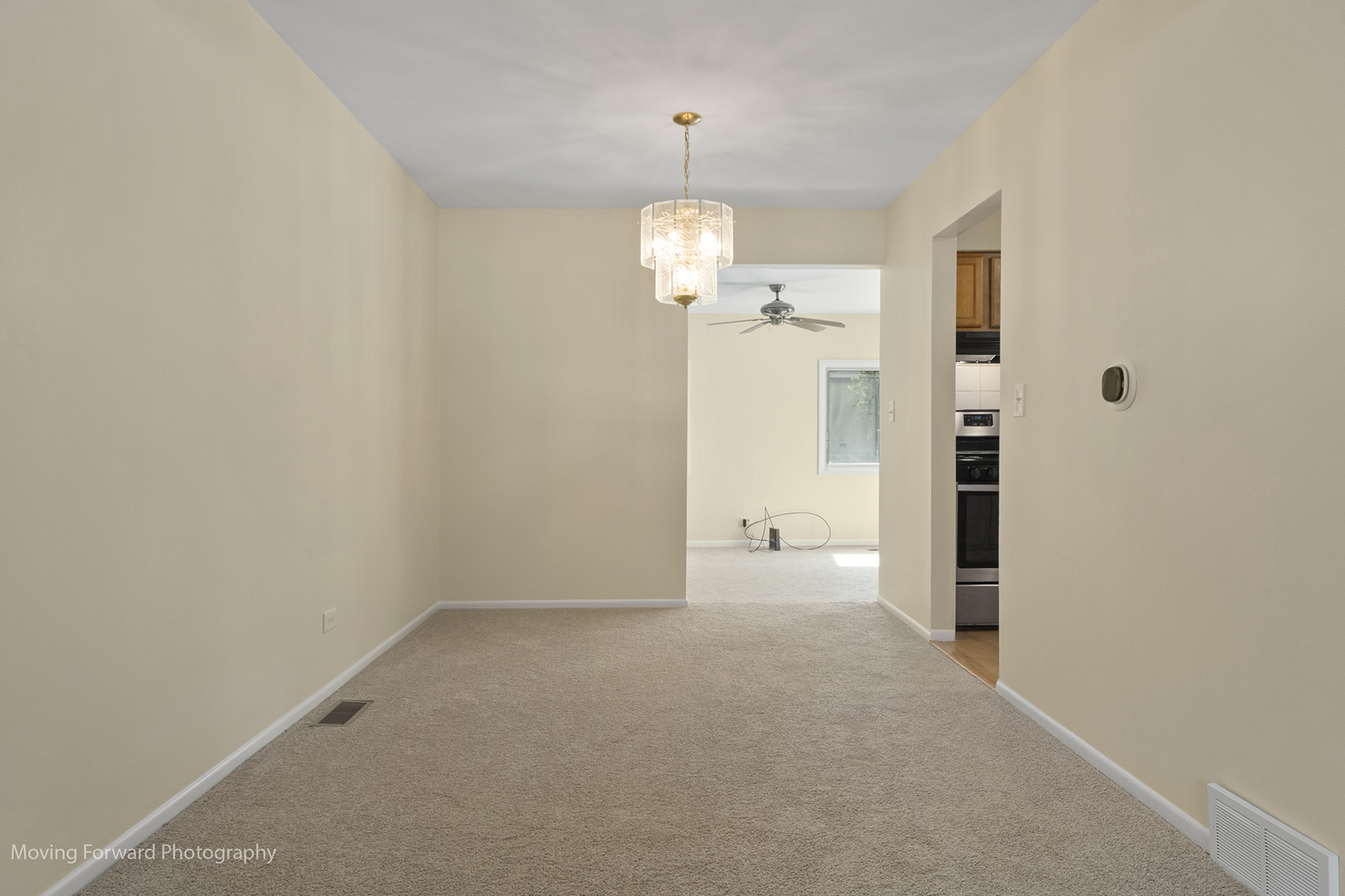 25 W Wrightwood Avenue, Glendale Heights, IL 60139