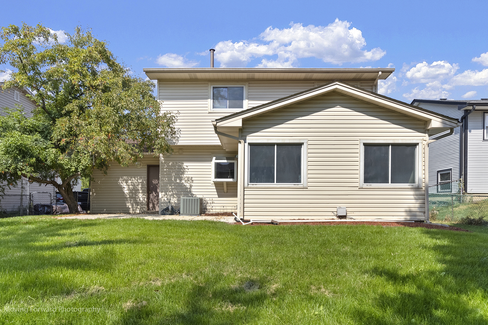 25 W Wrightwood Avenue, Glendale Heights, IL 60139
