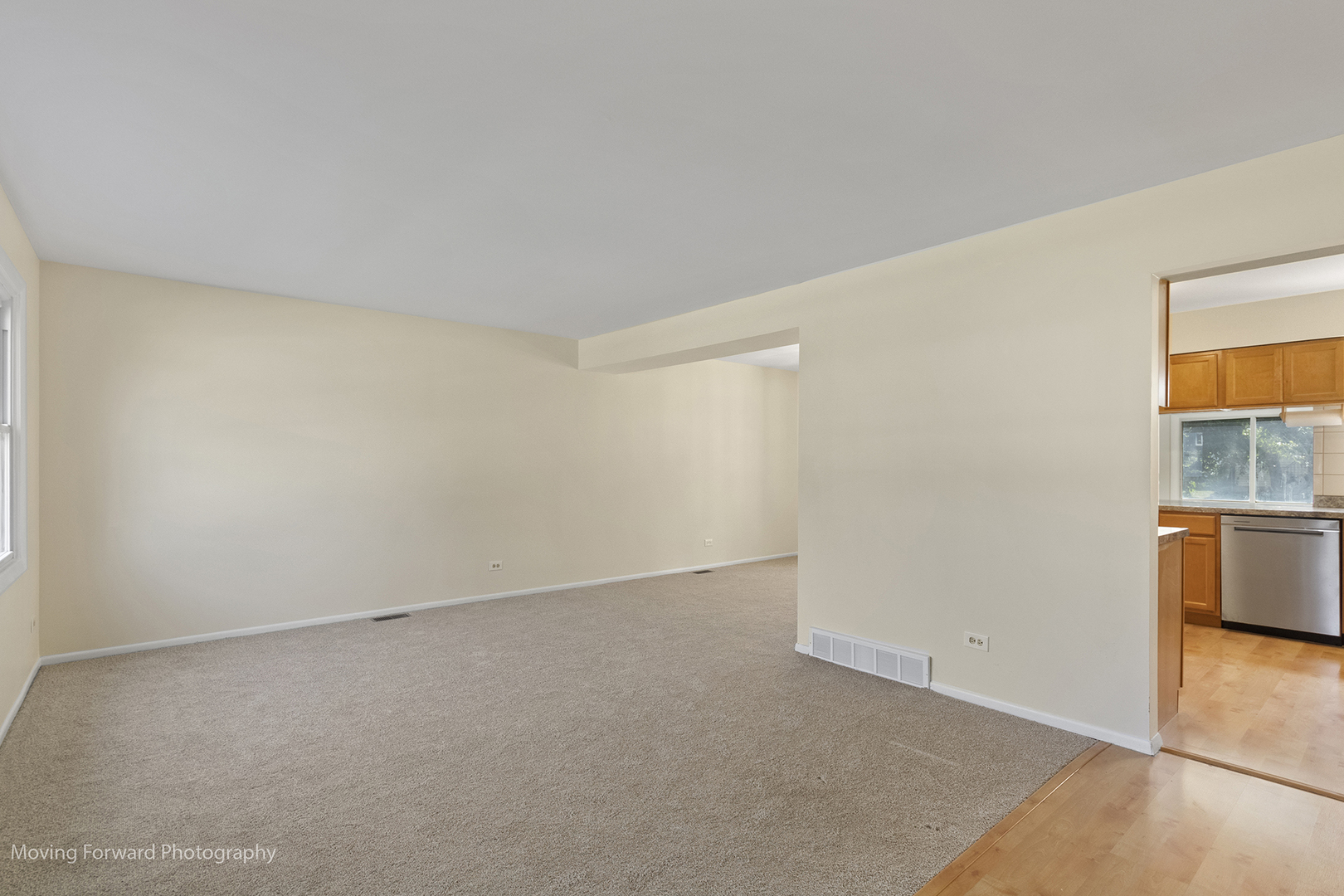25 W Wrightwood Avenue, Glendale Heights, IL 60139
