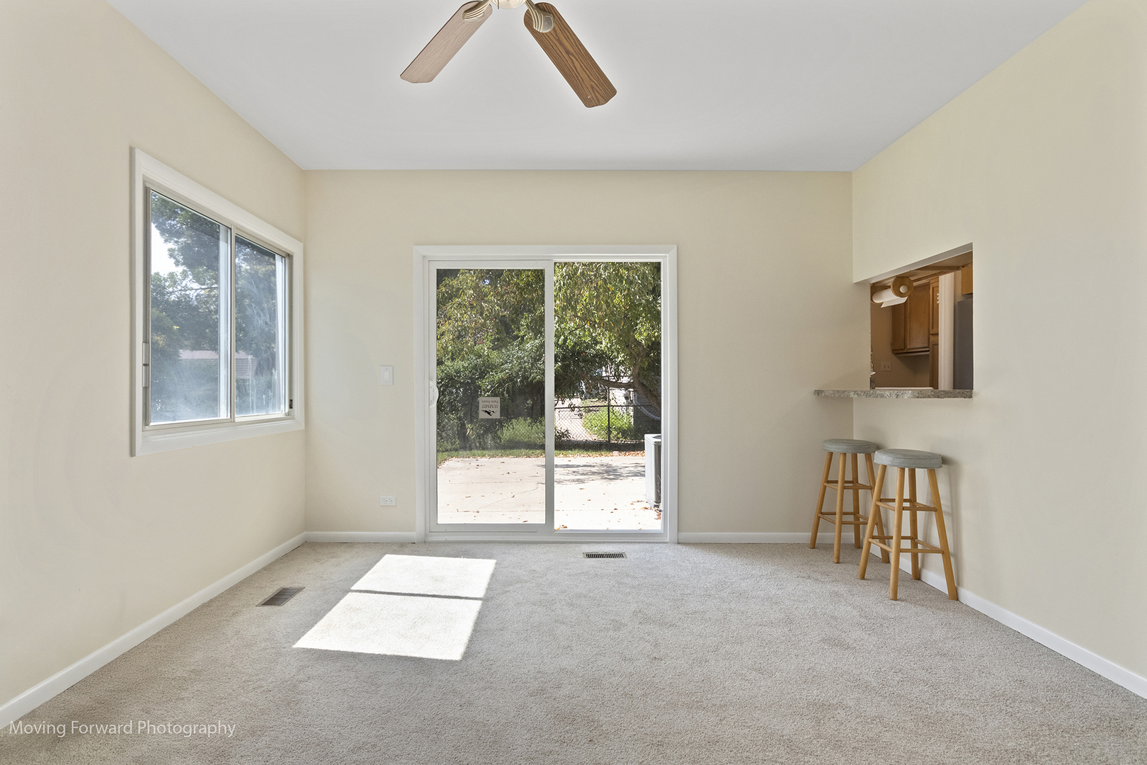 25 W Wrightwood Avenue, Glendale Heights, IL 60139
