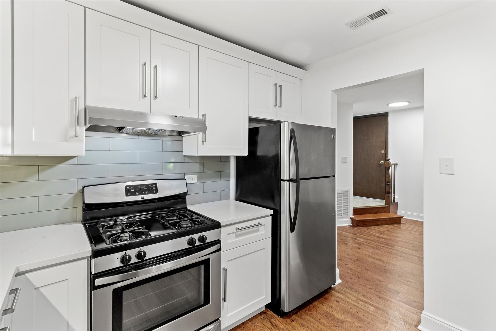 850 SHELDON Court #D, Wheaton, IL 60189