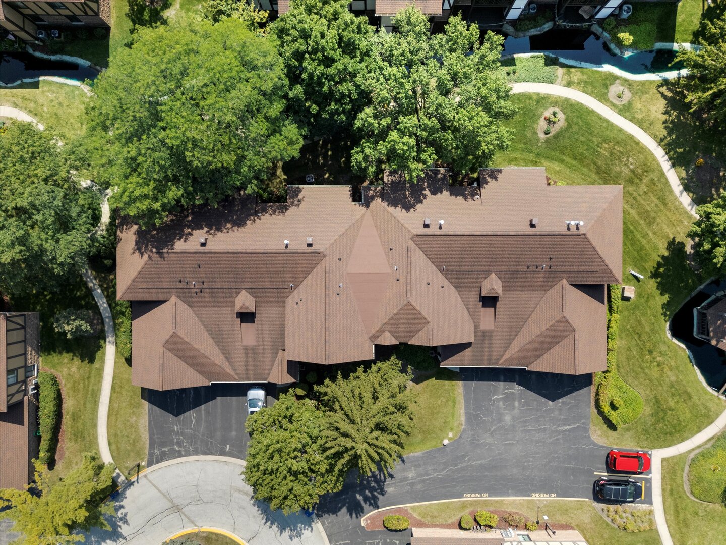 850 SHELDON Court #D, Wheaton, IL 60189