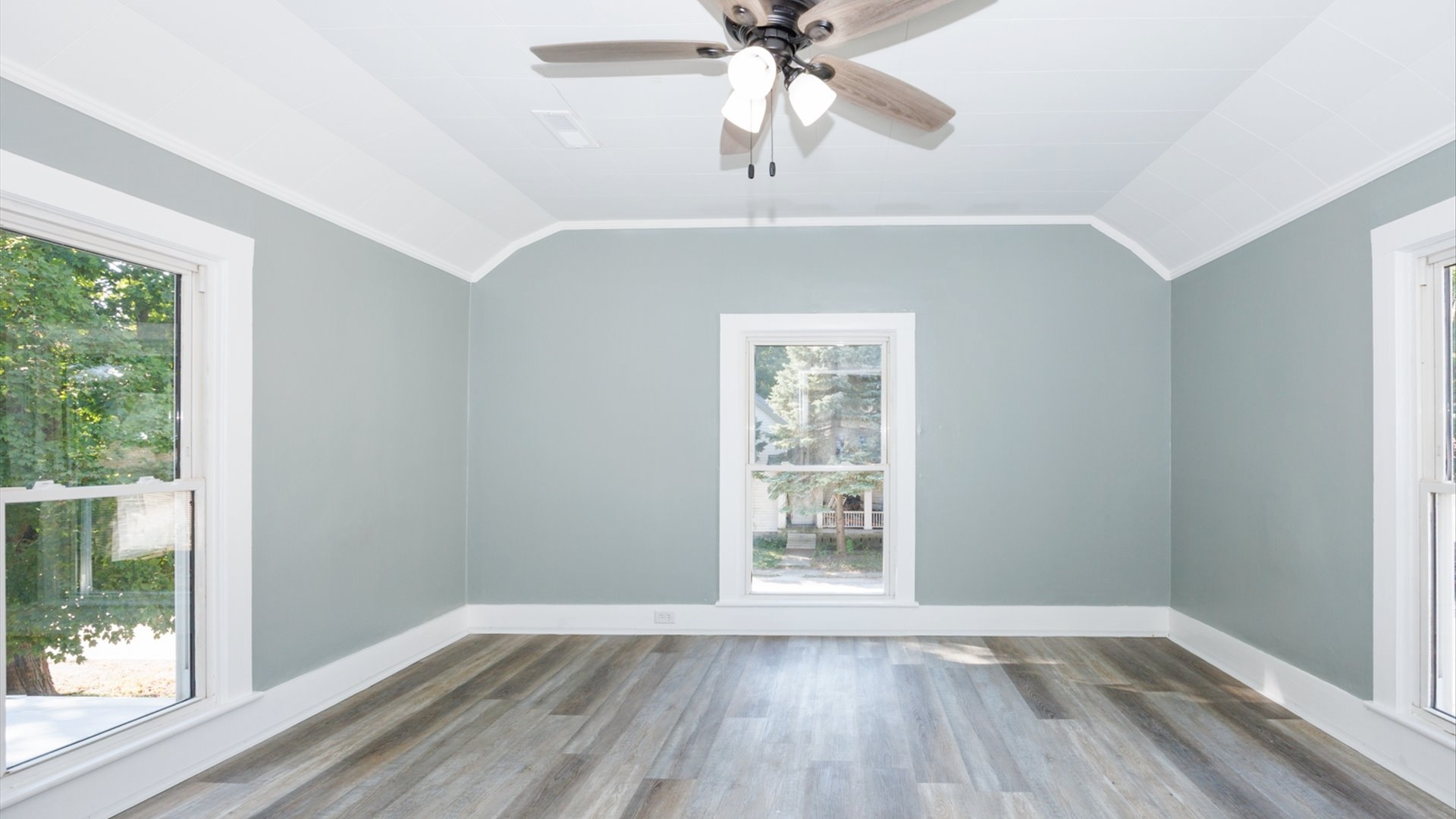 114 W North Street, Danvers, IL 61732