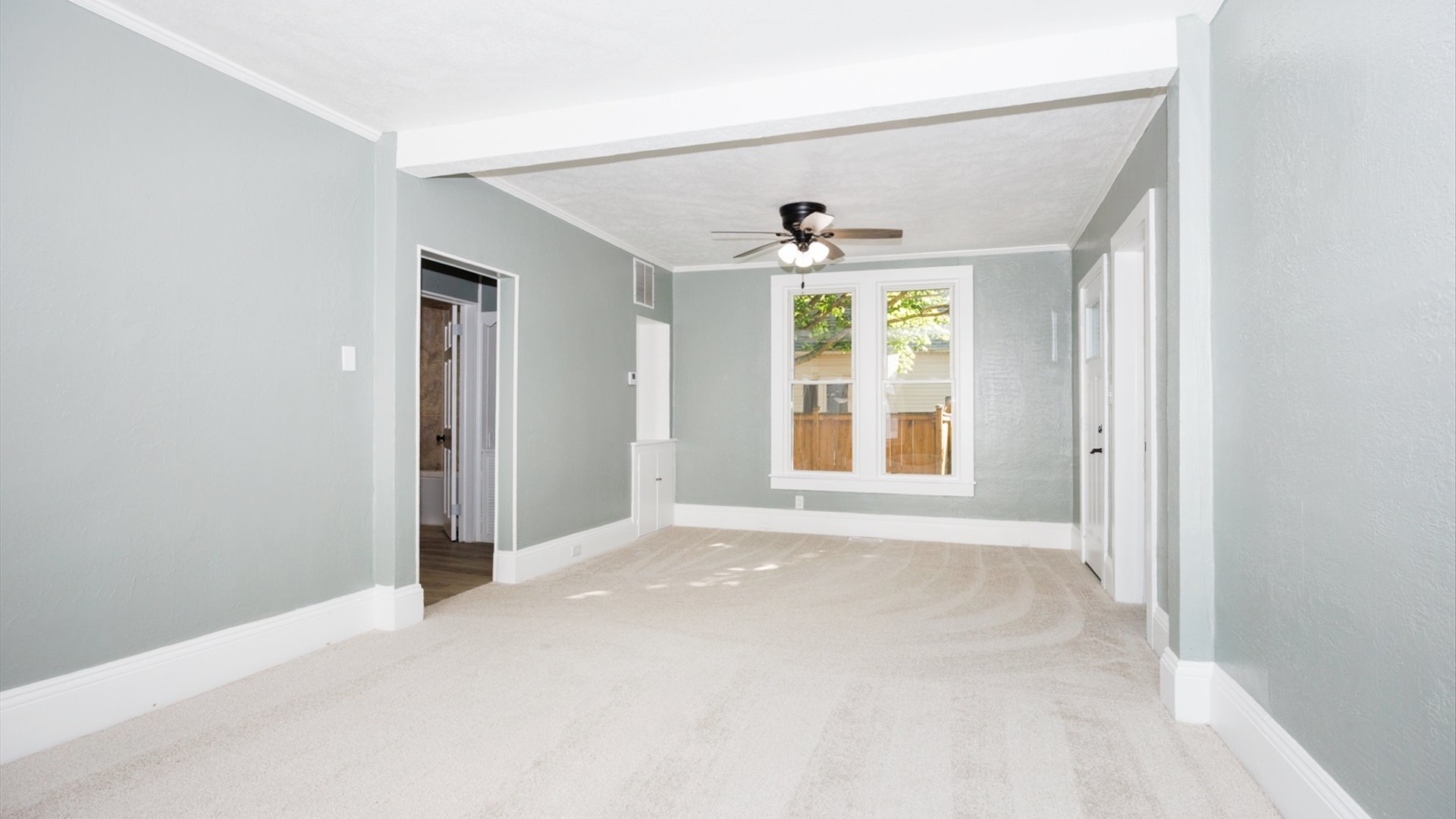 114 W North Street, Danvers, IL 61732