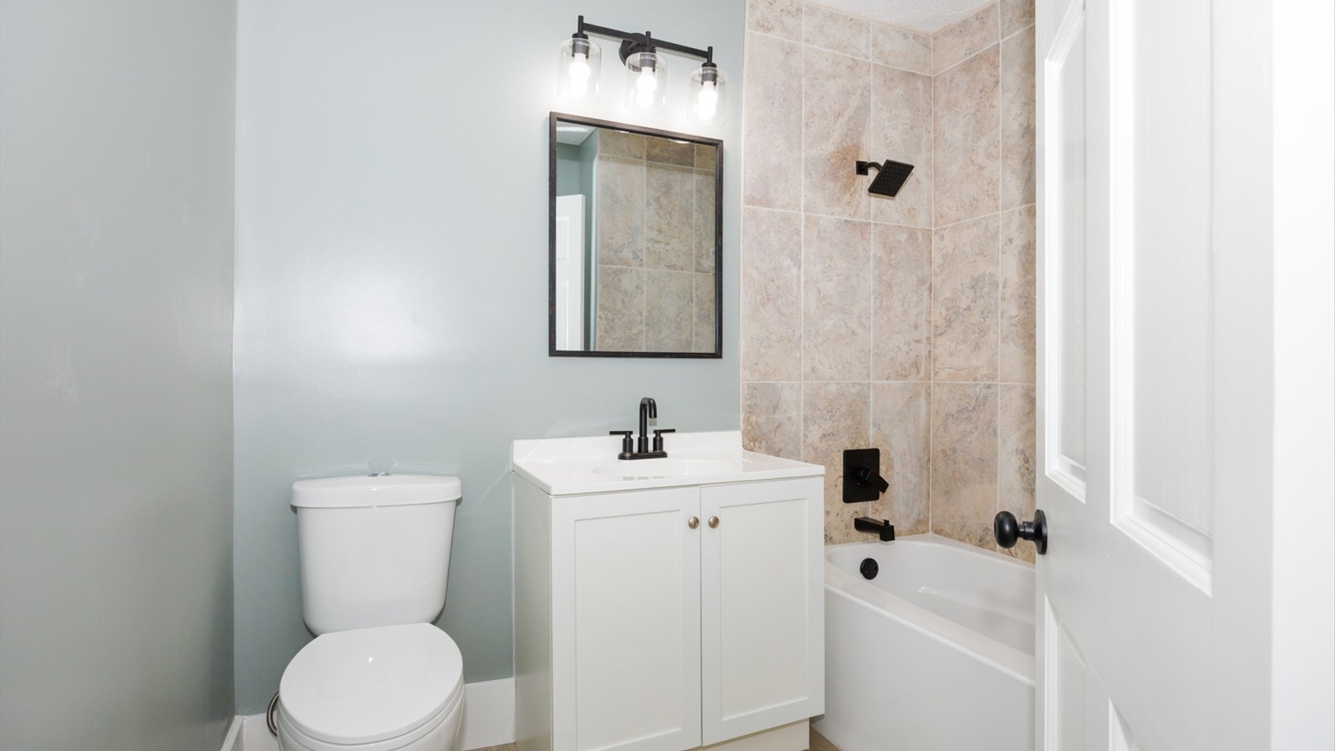 114 W North Street, Danvers, IL 61732