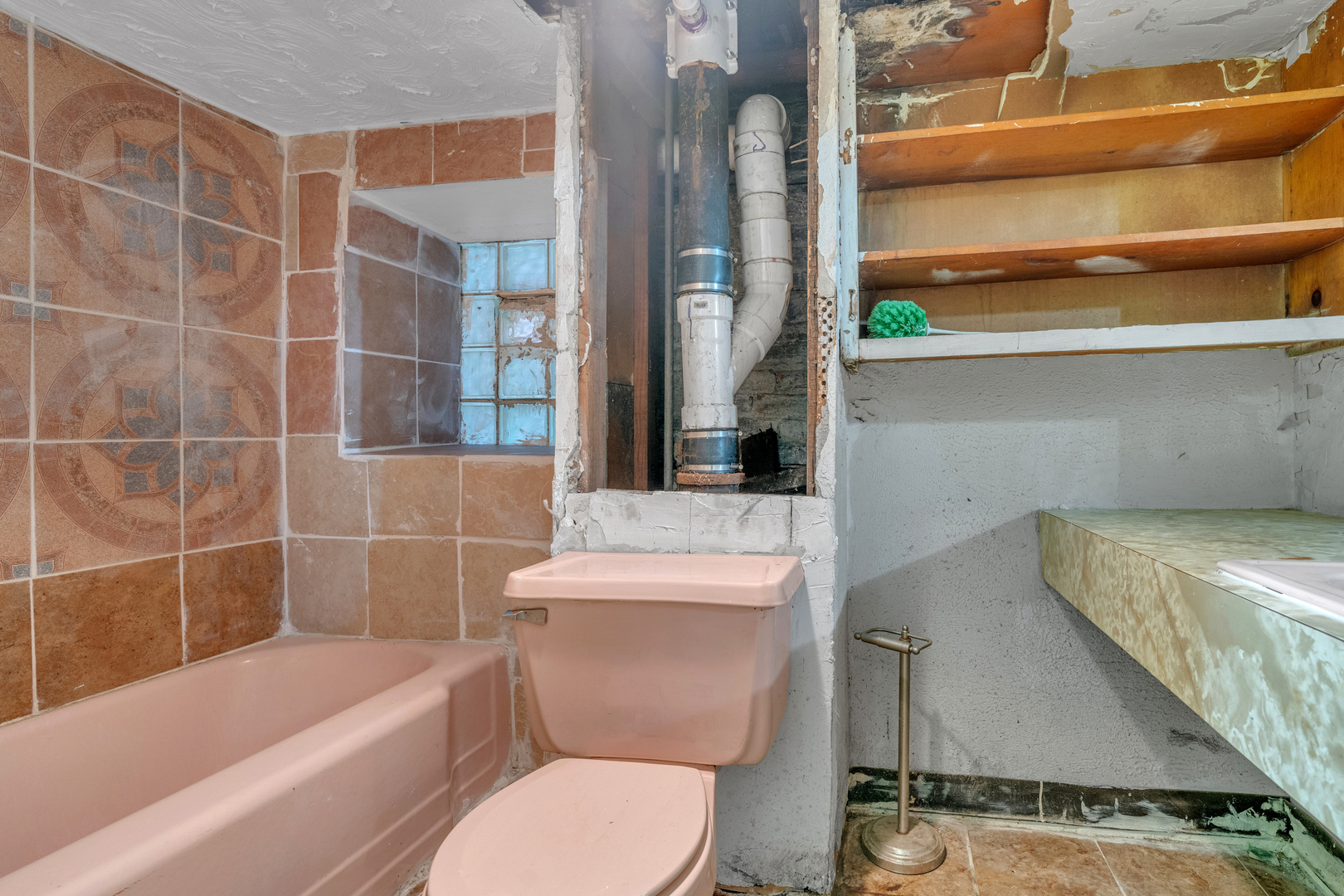 354 W Normal Parkway, Chicago, IL 60621