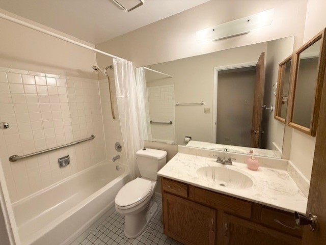 602 Stone Circle Court #Z1, Schaumburg, IL 60194