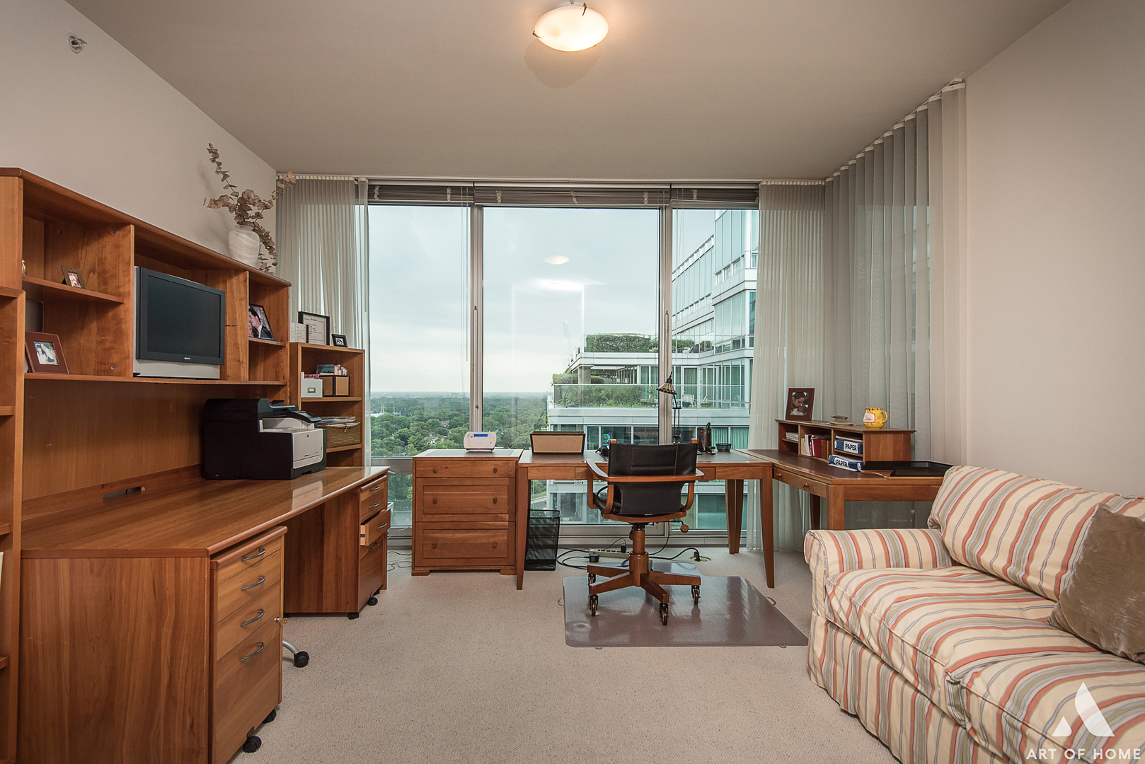 9725 Woods Drive #1913, Skokie, IL 60077