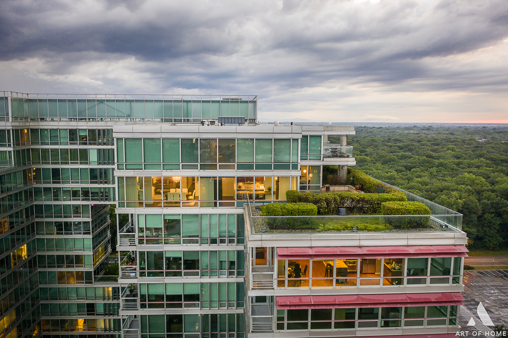 9725 Woods Drive #1913, Skokie, IL 60077