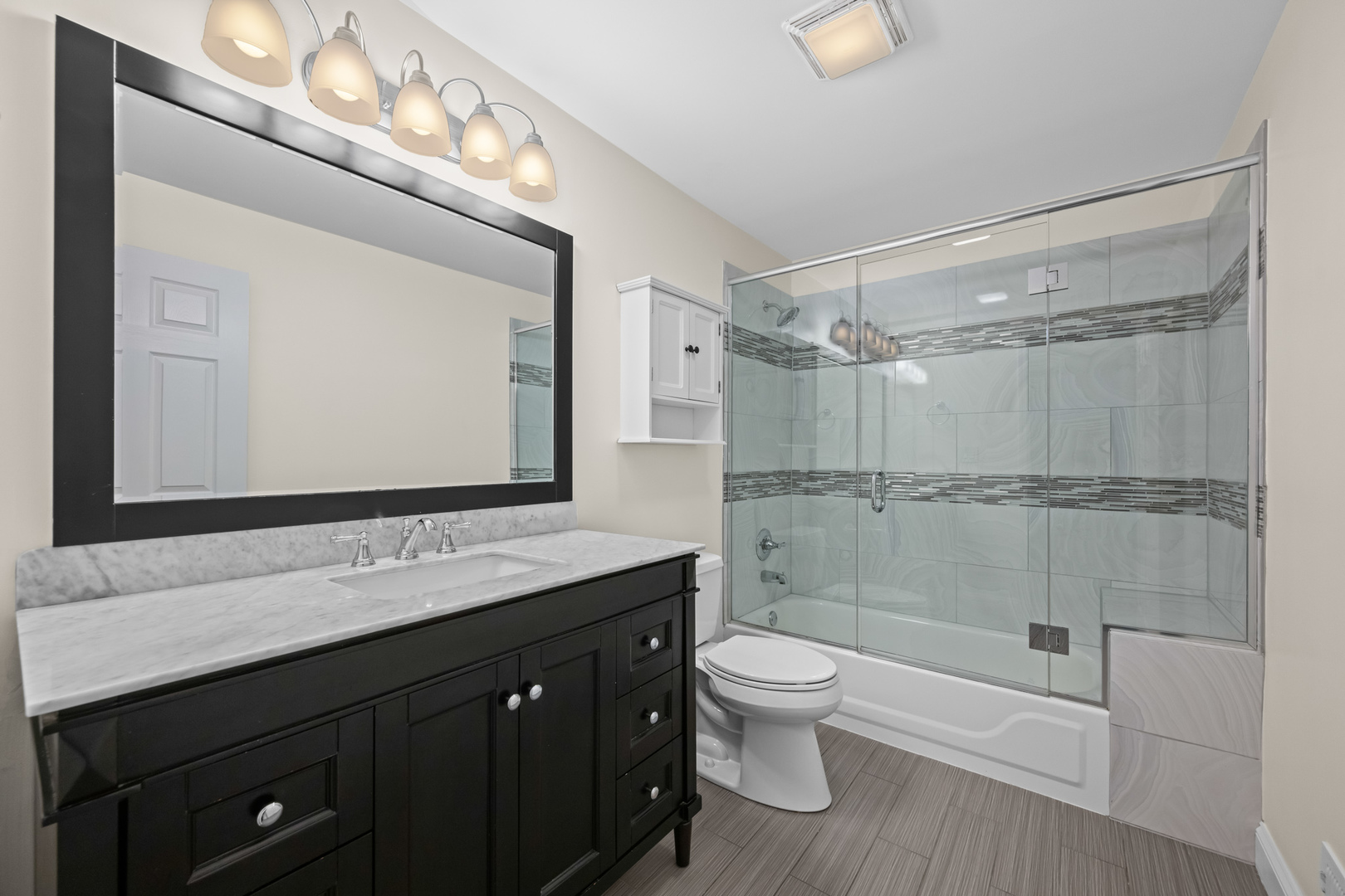 2520 W Bloomingdale Avenue #B, Chicago, IL 60647