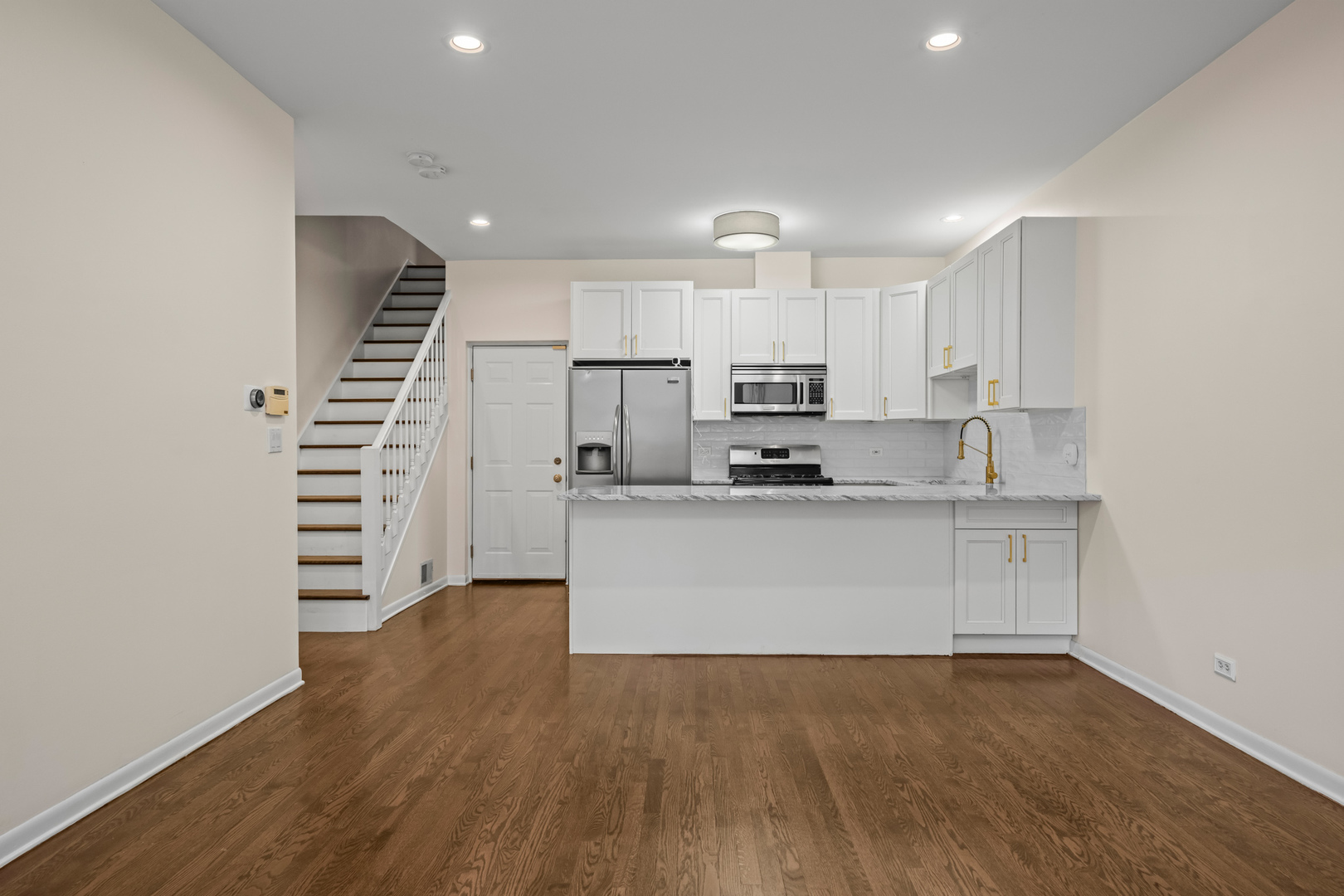 2520 W Bloomingdale Avenue #B, Chicago, IL 60647