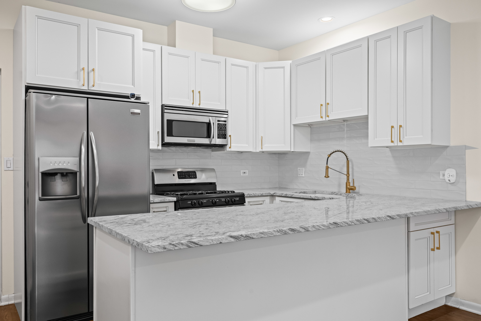 2520 W Bloomingdale Avenue #B, Chicago, IL 60647