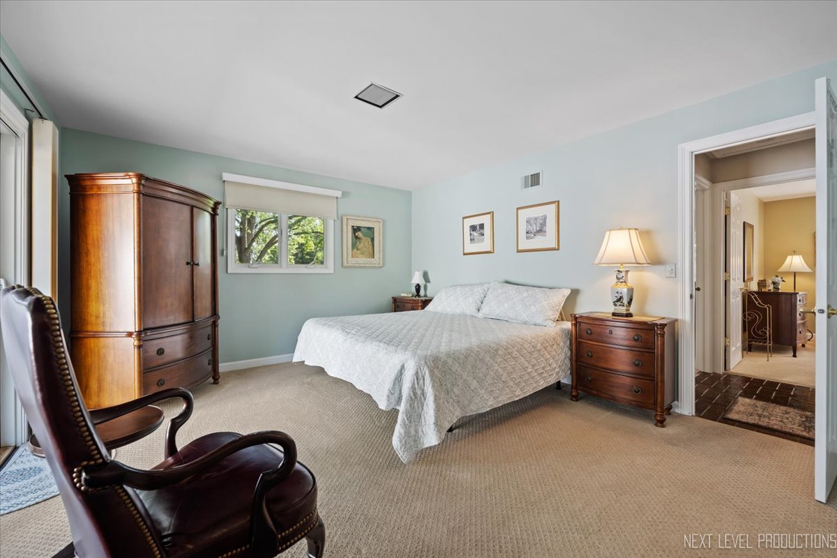36W068 Indian Mound Road, St. Charles, IL 60174
