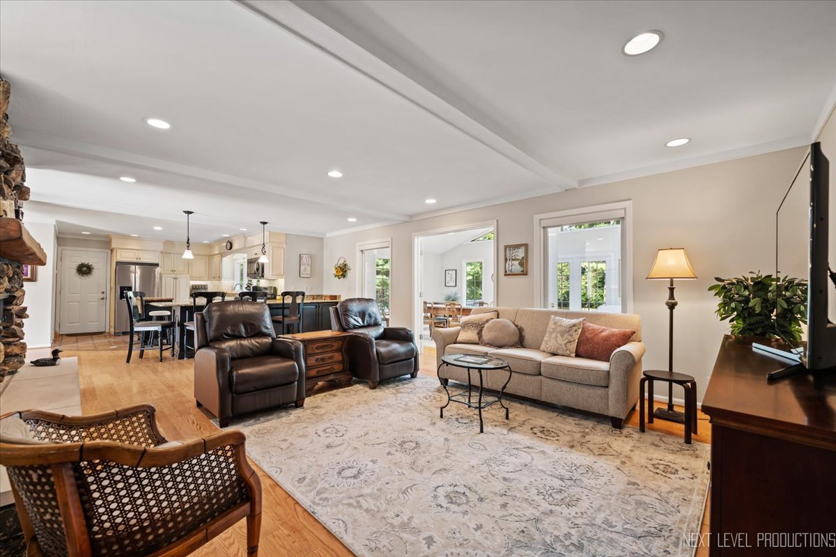 36W068 Indian Mound Road, St. Charles, IL 60174