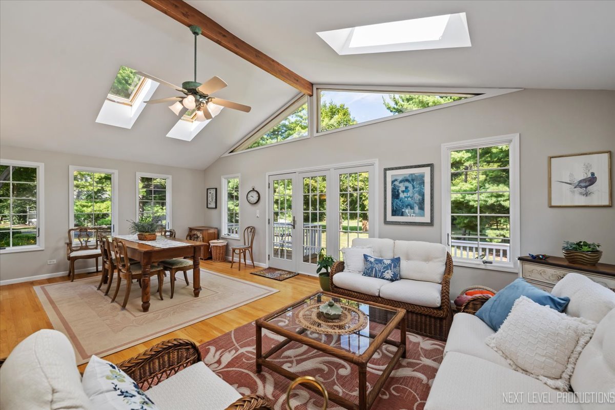 36W068 Indian Mound Road, St. Charles, IL 60174