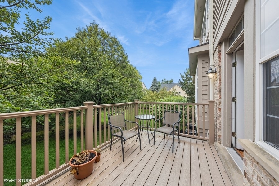 6262 Edgebrook Lane, Indian Head Park, IL 60525