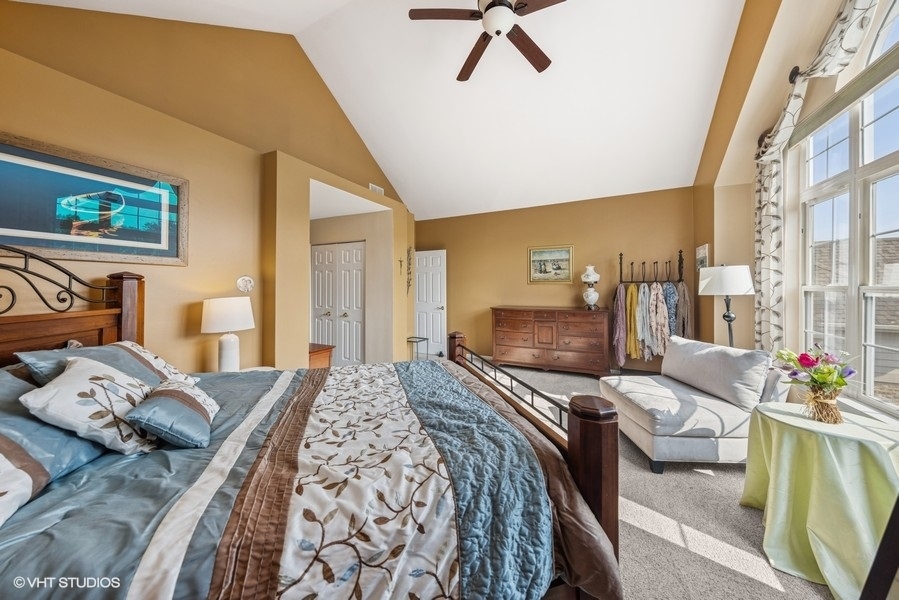 6262 Edgebrook Lane, Indian Head Park, IL 60525