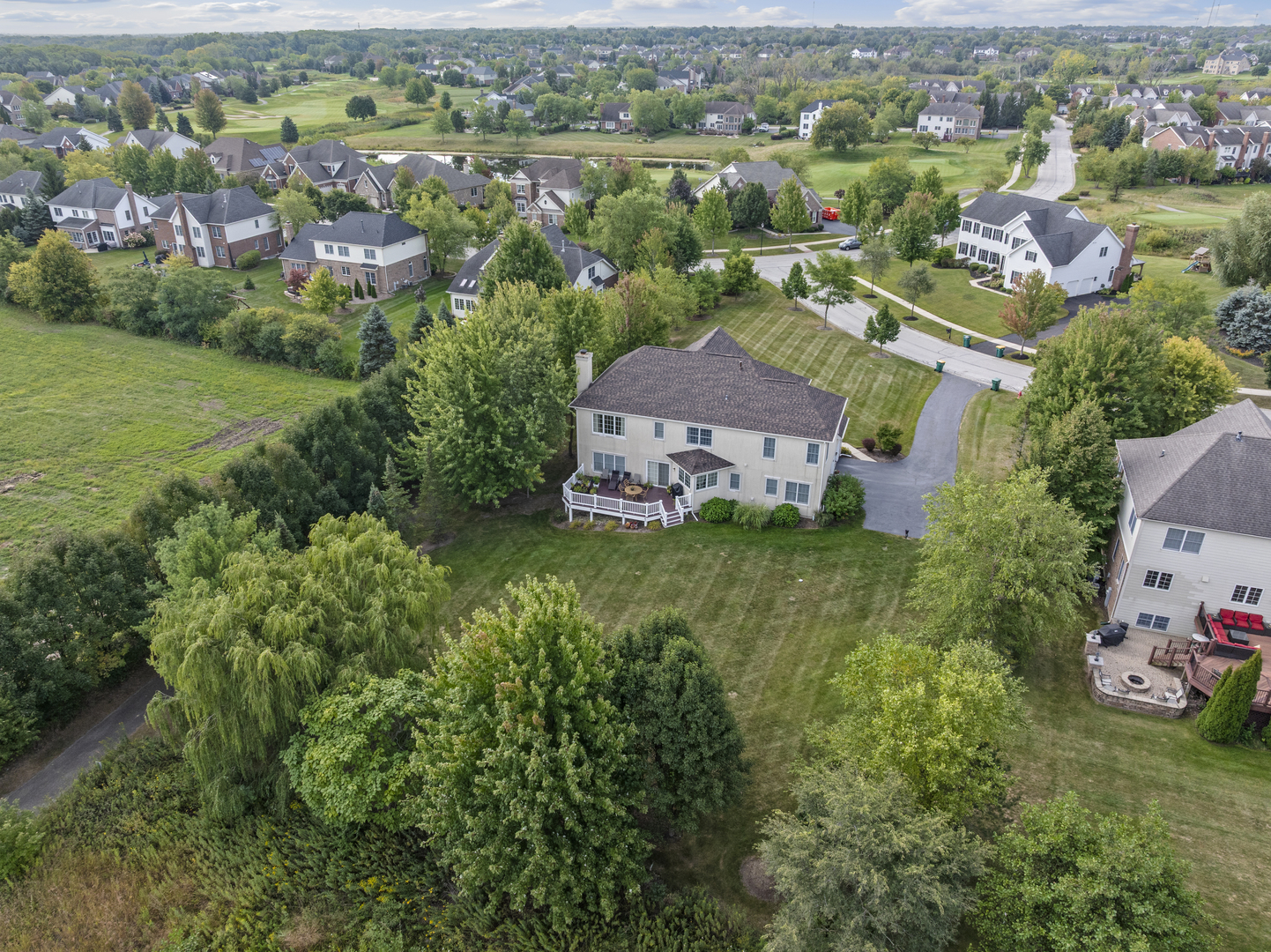 2 TWIN EAGLES Court, Hawthorn Woods, IL 60047