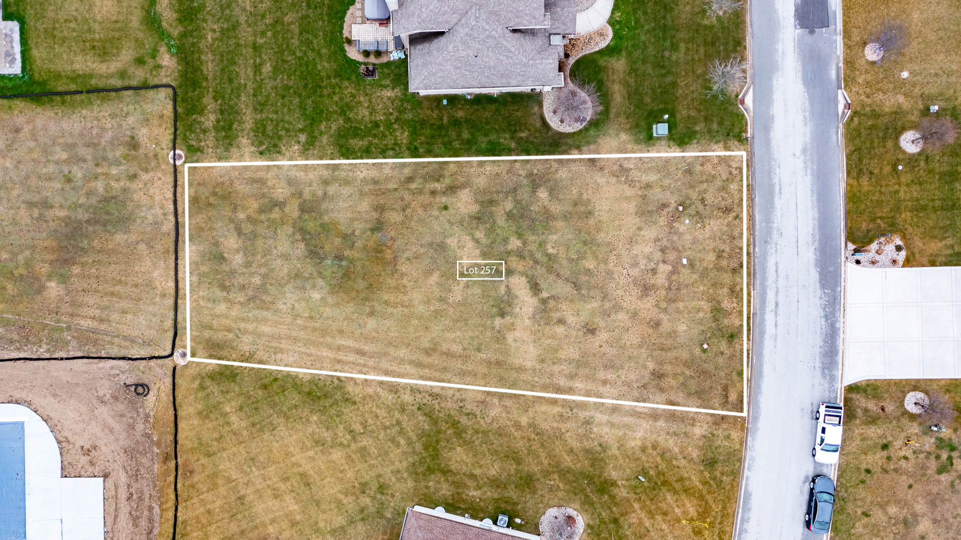 9110 Doubletree Drive, Winfield, IN 46307