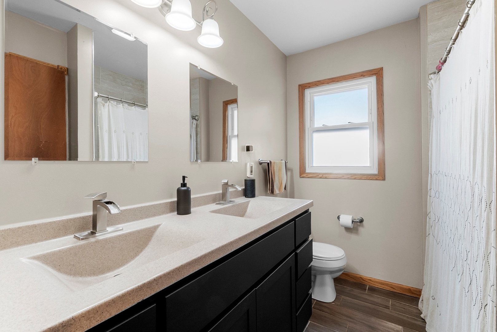 808 Stonegate Road, New Lenox, IL 60451