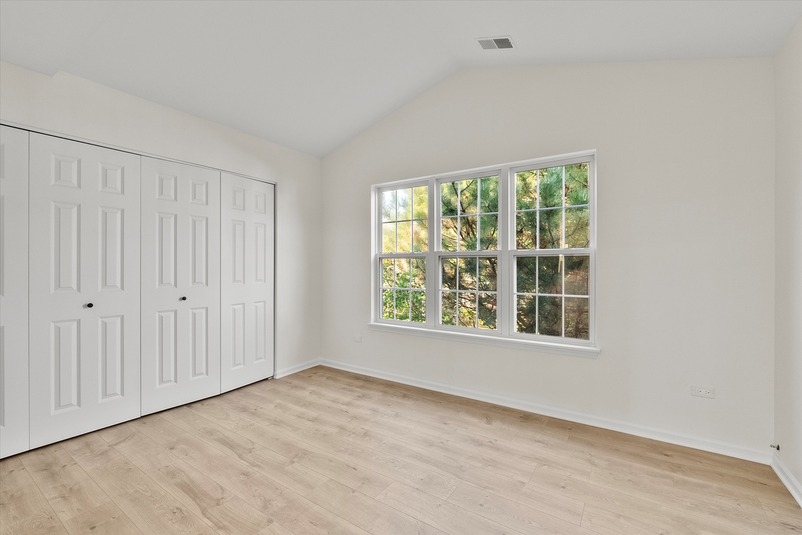 2220 Waterleaf Court #204, Naperville, IL 60564