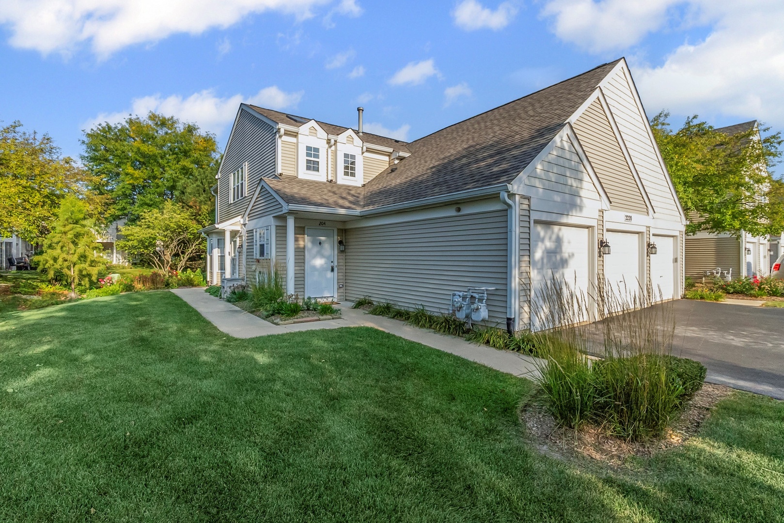 2220 Waterleaf Court #204, Naperville, IL 60564